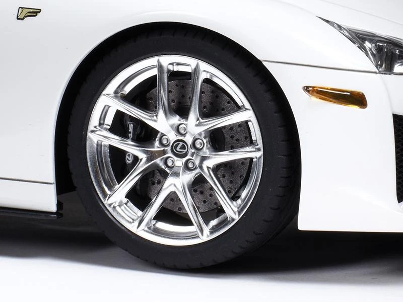 Tamiya Bausatz Lexus LFA 1:24 12 Tamiya Bausatz Lexus LFA 1:24 – Bild 10